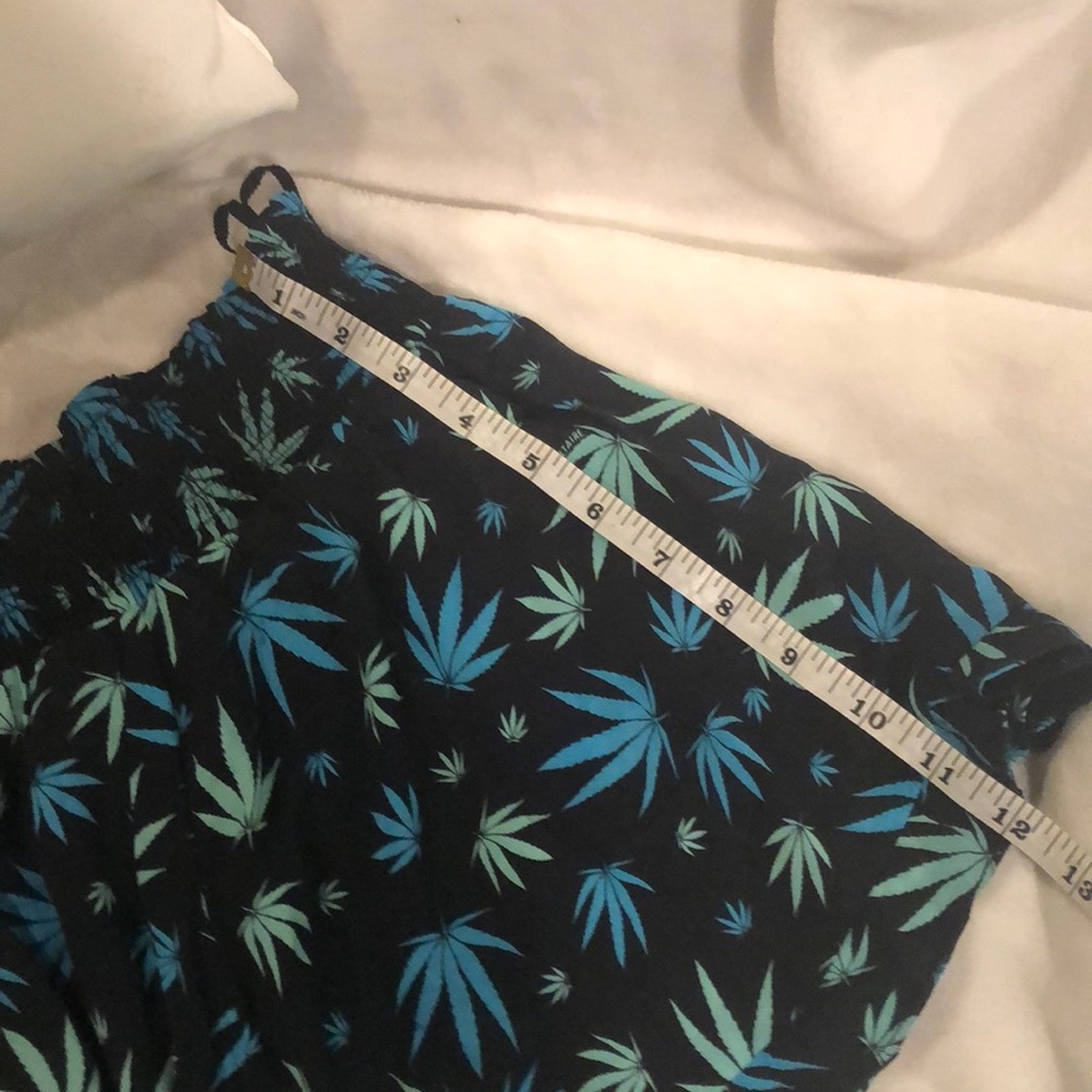 Zadig & Voltaire Sophie Leaves Short - Picture 8 of 9